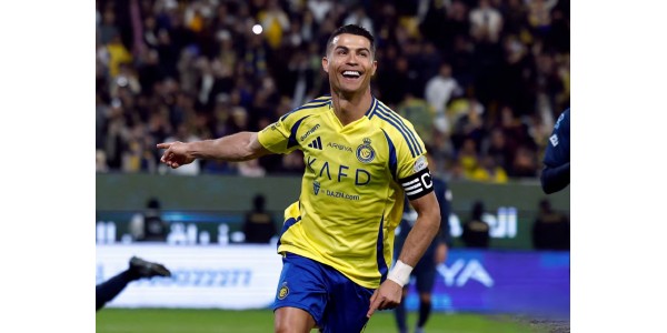 Ronaldo verlengt zijn contract bij Riyadh Victory en kijkt uit naar de laatste overwinning Ronaldo verlengt zijn contract bij Riyadh Victory en kijkt uit naar de laatste overwinning